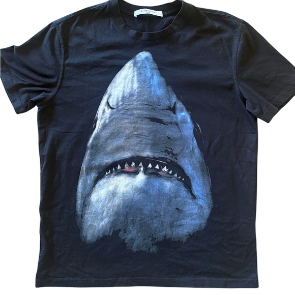 Givenchy Shark Print Columbian Fit T-Shirt Black Size S (Fits Large)